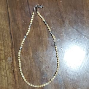 Pearl with silver and crystal necklace